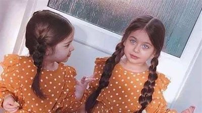 ماما خالو طالع دلوقتي افتحي الباب
