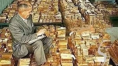 مليونير أودع في السجن
