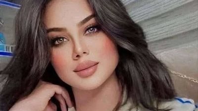 قصة دكتورة صيدلانية عايشة في شقة مع بنتها